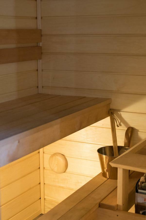 Liisupesa Apartment With Sauna And Garden Parnu Luaran gambar